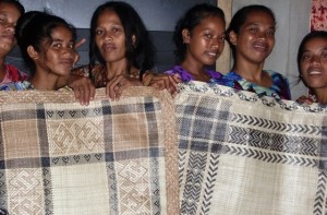 Apprentice weavers at their graduation on Namdrik Atoll. Photo: USP