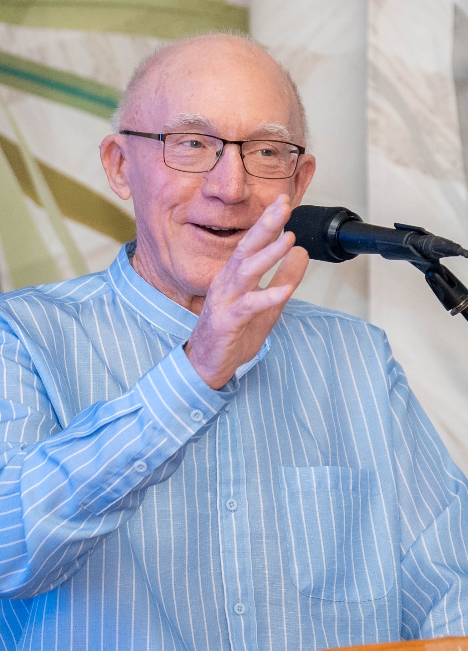 Marshall Islands Journal editor Giff Johnson