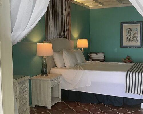 Bikendrik Beach House interior