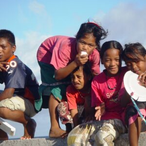 Children of Enewetak at the dock in the early 2000s.