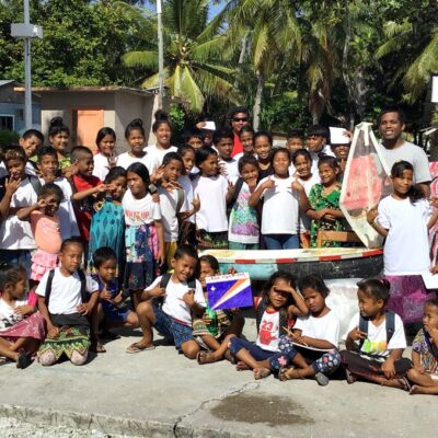 Ailuk Elementary School students pictured with teachers, Principal Tibon and the Mieco Beach Yacht Club Commodore Mark Stearns. Photo: Angie Stearns.