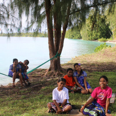 mohhs ine arno children at the shoreline EM